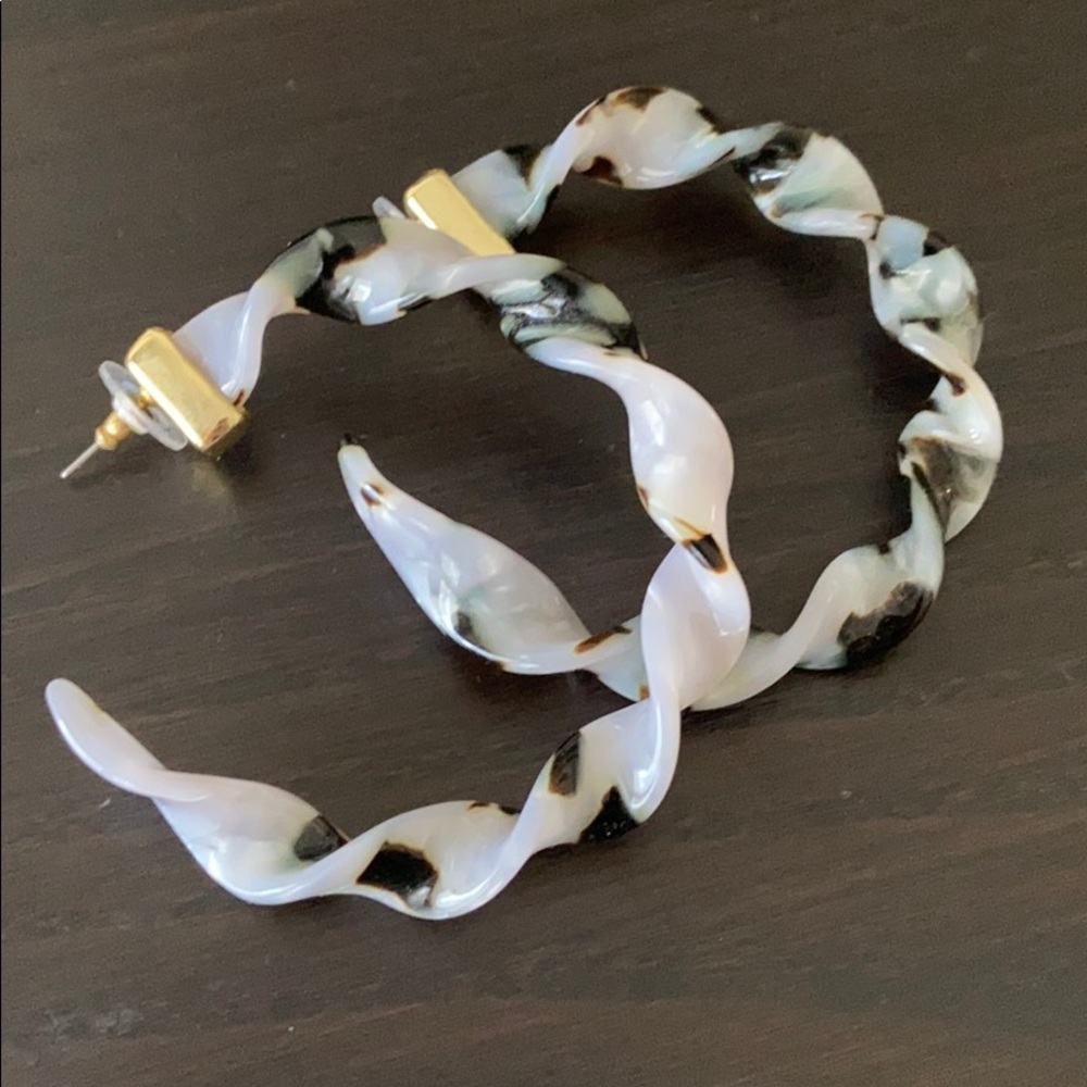 BAUBLEBAR - x Micaela Erlanger Tortoise Hoops